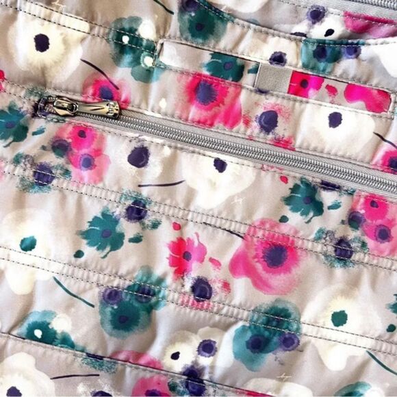 Lug Gondola Large Travel Tote Gray Floral Vacation Carryon Bag‎ Trolley Sleeve - Picture 5 of 10